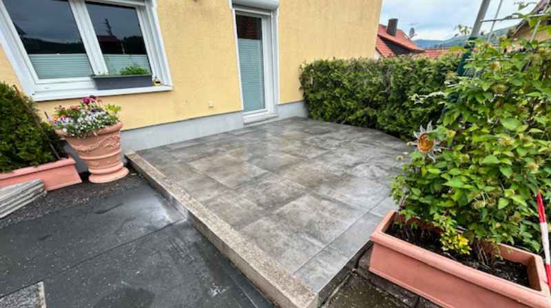 <img alt="" src="/user/pages/01.home/gartenpflege.jpg?alt" />